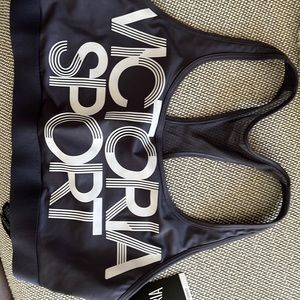 Victoria Sport Racert Back Light Weight Sports Bra